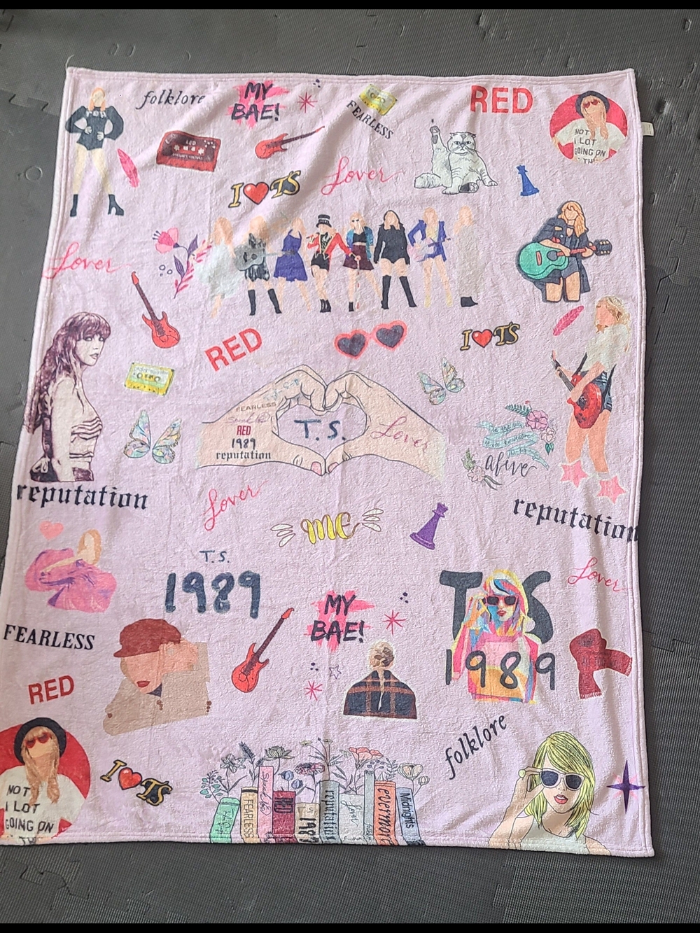🎸Taylor Swift Throw Blanket🎸